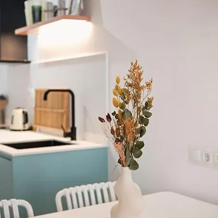 Lofts Plaza Jm Orense B Apartment