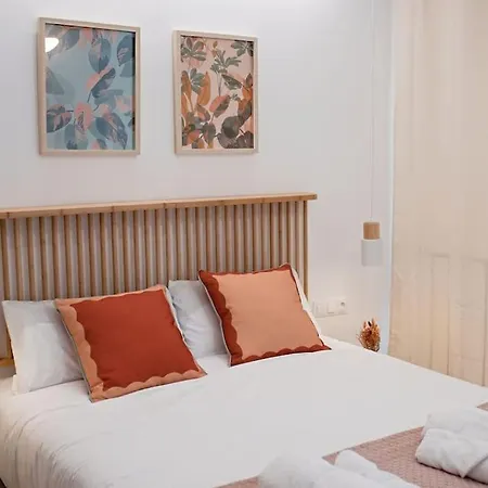 Lofts Plaza Jm Orense B Apartment *